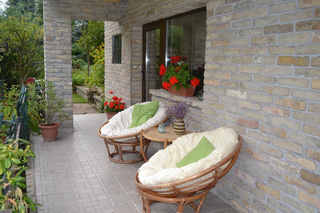 Tulipan Apartman Erlau Zimmer foto